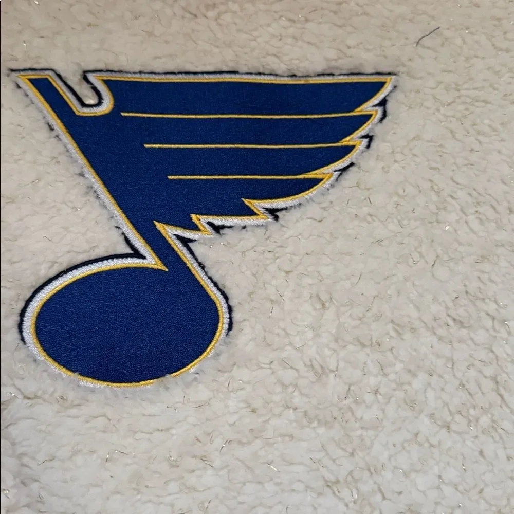 NHL BLUES Cozy White Fleece Sweatshirt LARGE10/12